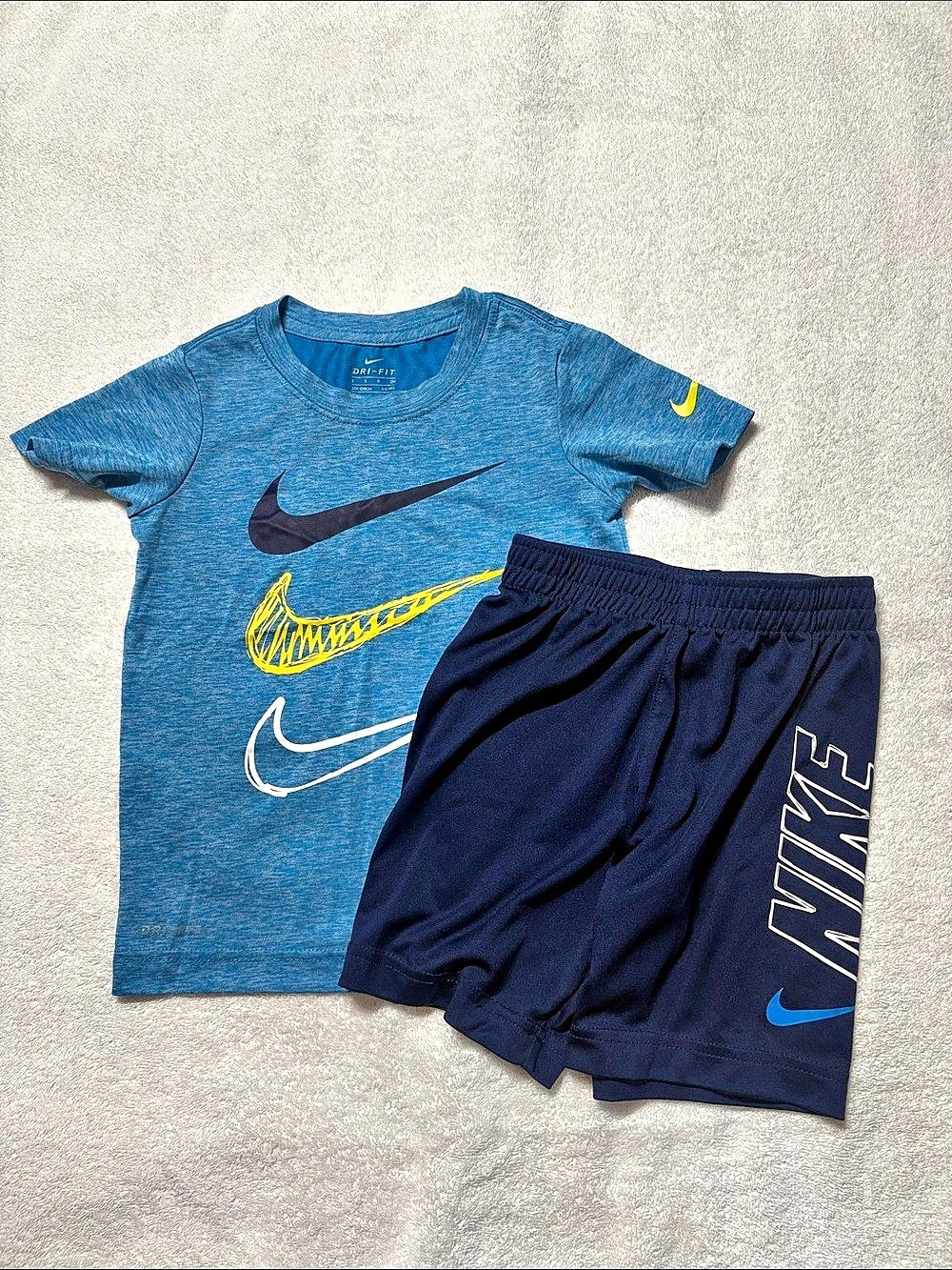 Nike Boys Dri-FIT Triple Swoosh T-Shirt and Shorts Set Boys 4T